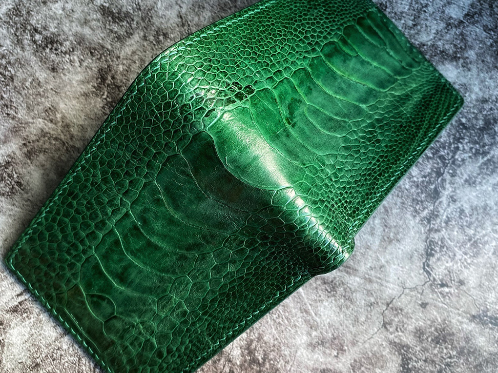 Best Slim Wallets for Men