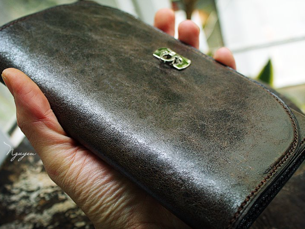 Best Wallets to Gift Him