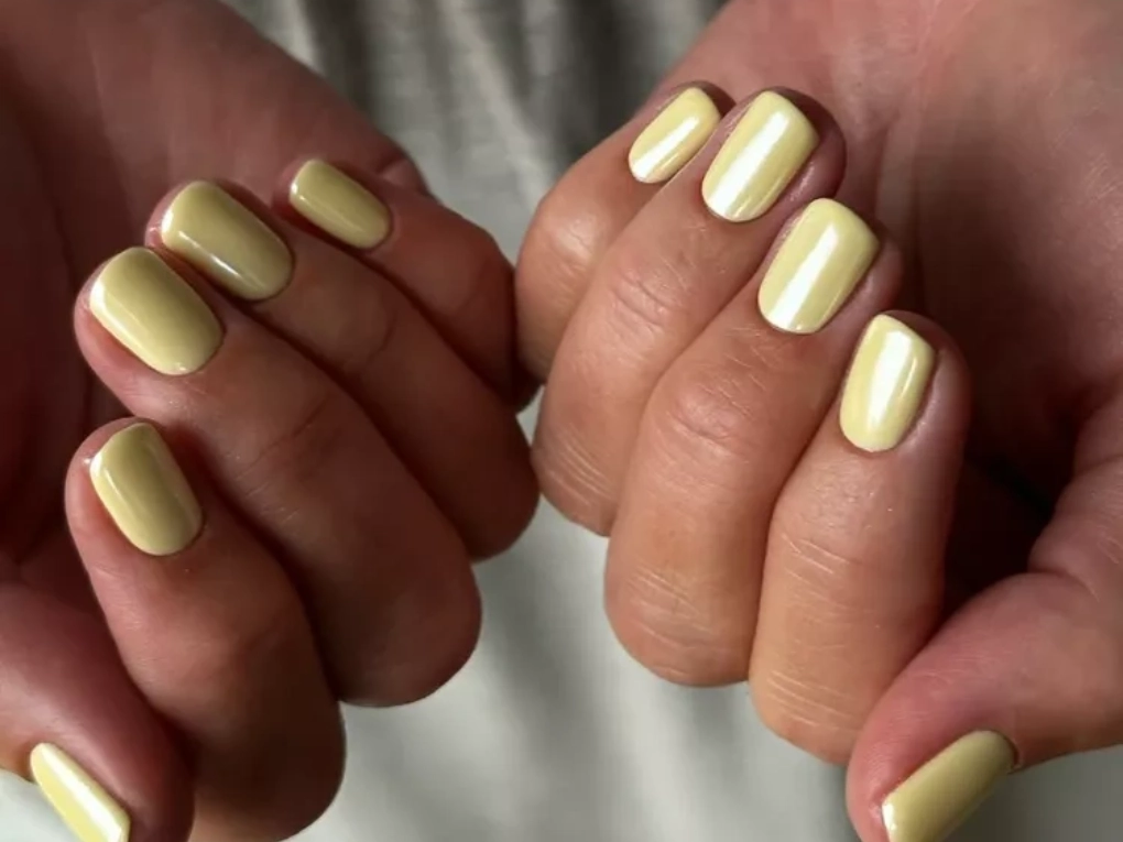 butter-yellow-and-sunshine-cream-andipew-1