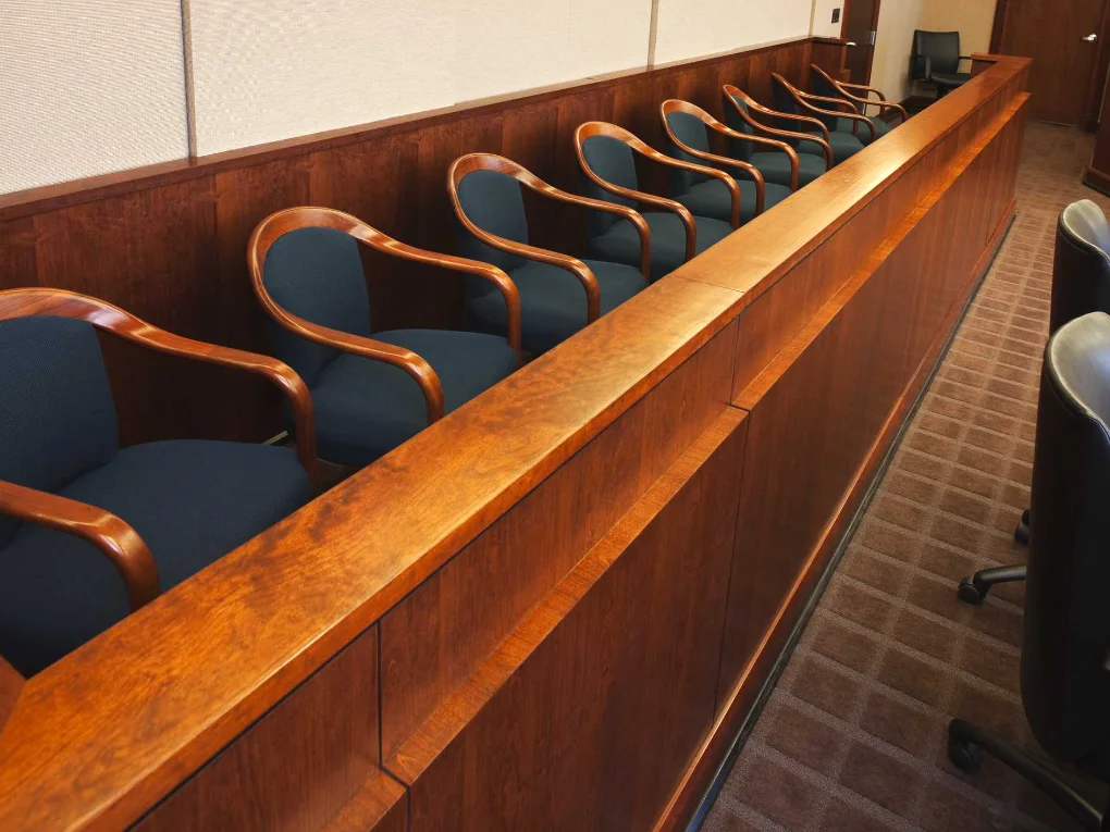 Jury Duty Guide: Process, Qualifications, Pay & Exemptions
