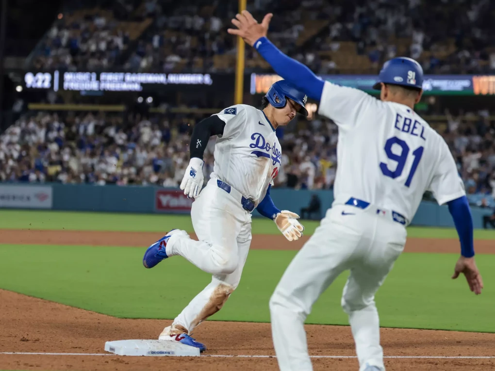 Los Angeles Dodgers Guide: News, Live Dodger Score, Roster & Highlights