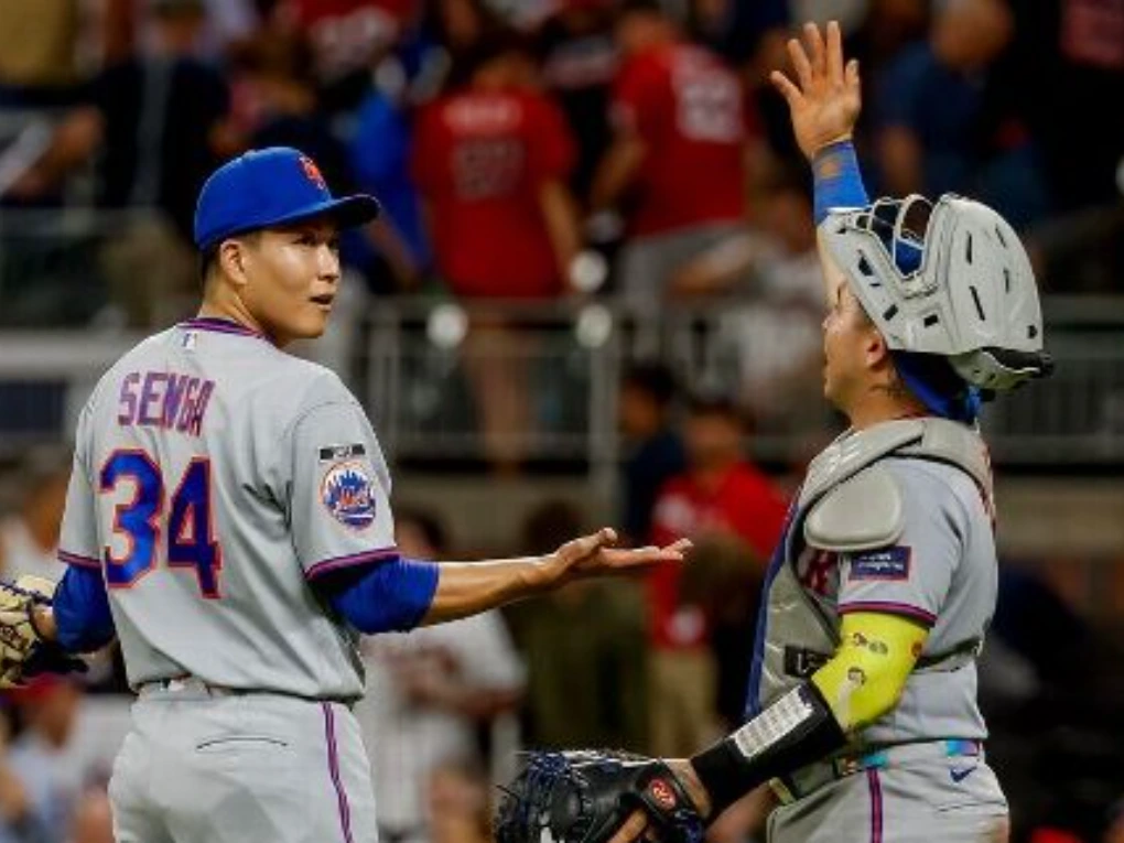 Los Angeles Dodgers Guide: News, Live Dodger Score, Roster & Highlights