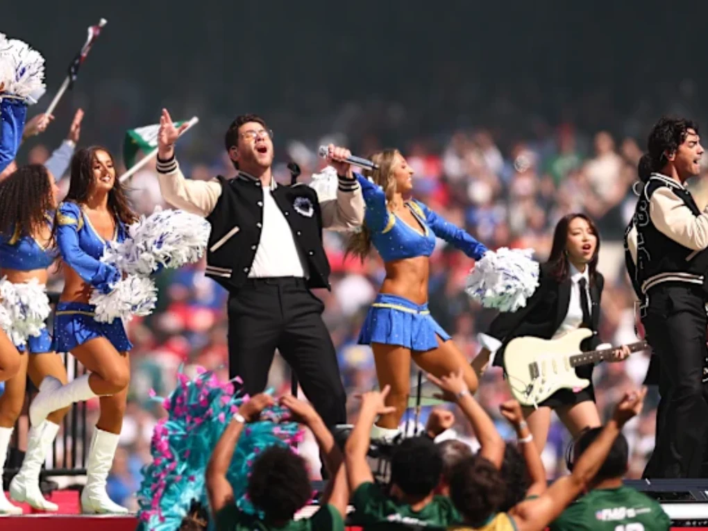 Jonas Brothers: The Ultimate Guide to Members, Ages, Wives, Music, and Tour Updates